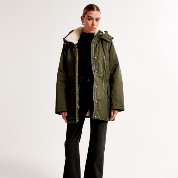 🎄 Abercrombie & Fitch Green Sherpa Lined Hooded Parka - Picture 4 of 16